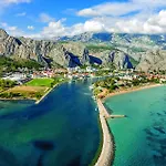 Beach Front Home In Jesenice With Sauna *