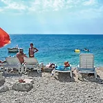 Beach Front Home In Jesenice With Sauna Ferienhaus Jesenice (Split-Dalmatia)
