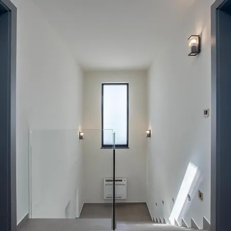 Дом отдыха Beautiful Home In Jesenice With Sauna Есенице