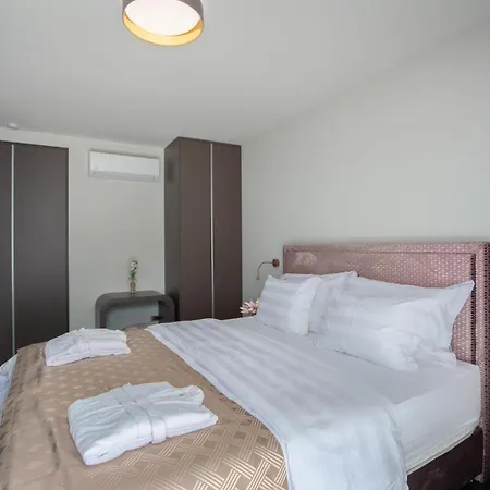 Beautiful Home In Jesenice With Sauna Дом отдыха *